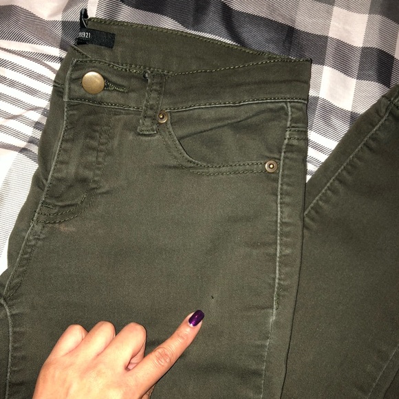 F21 Olive Green skinny jeans - Picture 5 of 8